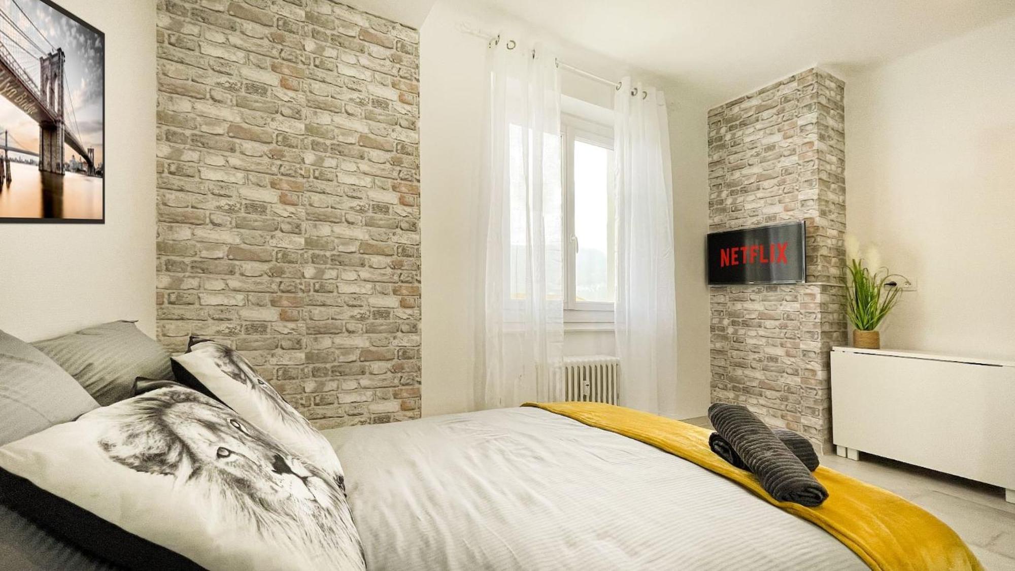 Homey Keola: Tranquil Geneva Gateway with Tram Access Ambilly Exterior photo