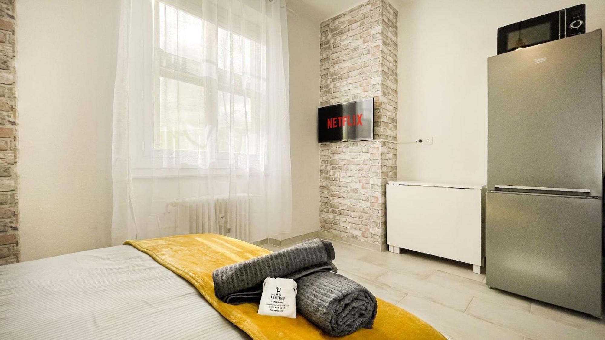 Homey Keola: Tranquil Geneva Gateway with Tram Access Ambilly Exterior photo