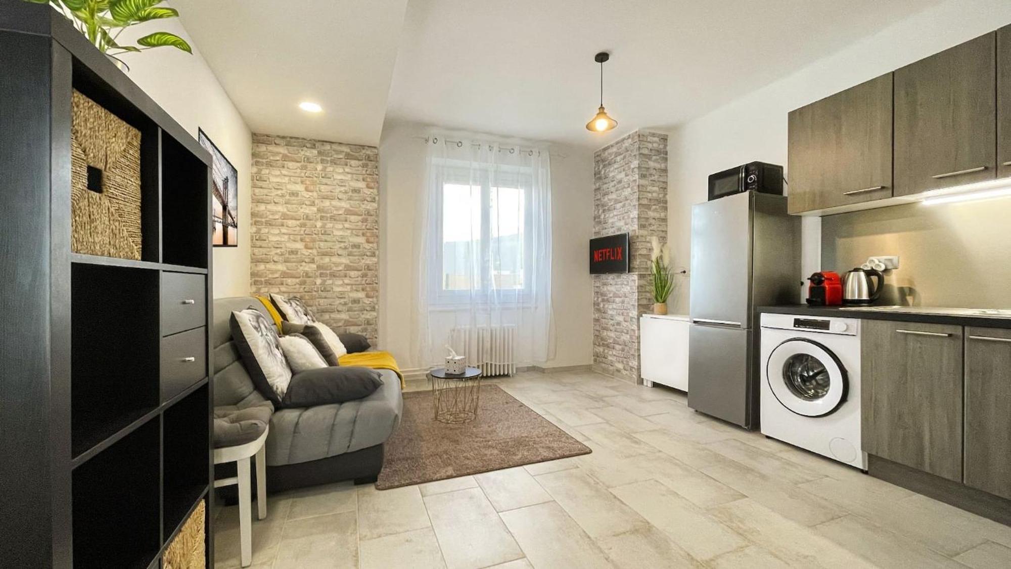 Homey Keola: Tranquil Geneva Gateway with Tram Access Ambilly Exterior photo